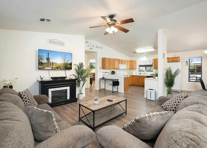 3br Cozy Retreat Firepit Hot Tub Bbq & Patio Holiday home